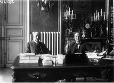  1925. Раковский, посол СССР в Париже и Чичерин, министр иностранных дел