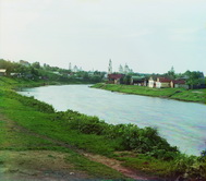Высокий берег реки Ваузы.