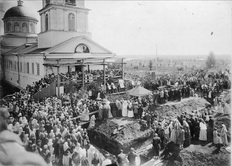 Закладка Богоявленской церкви в Майкоре. 1902 год.