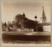 Вход в Макарьевский монастырь.